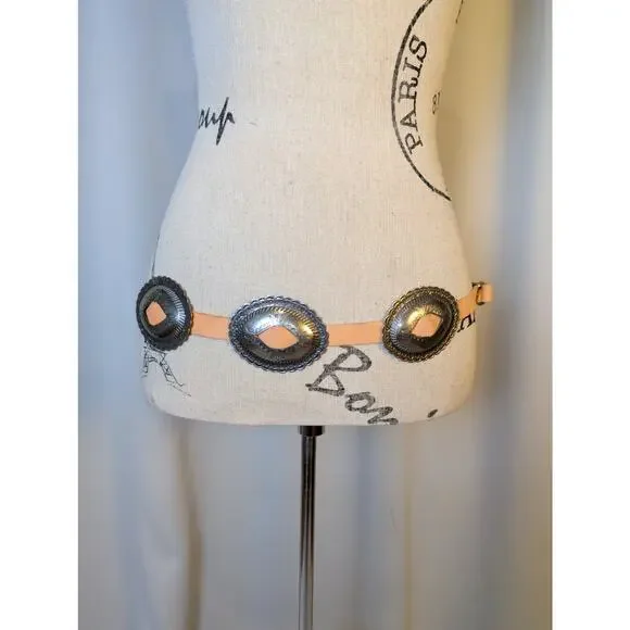 Vintage Western Concho Belt Leather Silver Tone Boho Southwestern - Picture 10 of 12